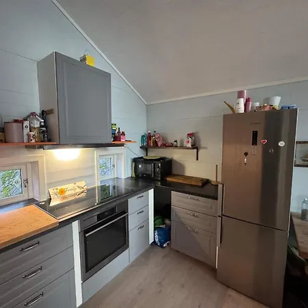 10 Person In Stathelle-by Traum *