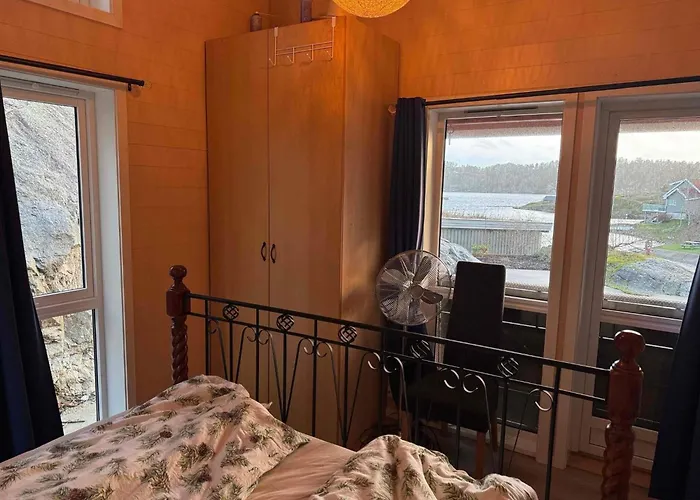 10 Person In Stathelle-by Traum *