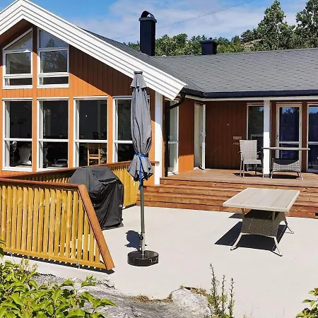 10 Person In Stathelle-by Traum * Stathelle